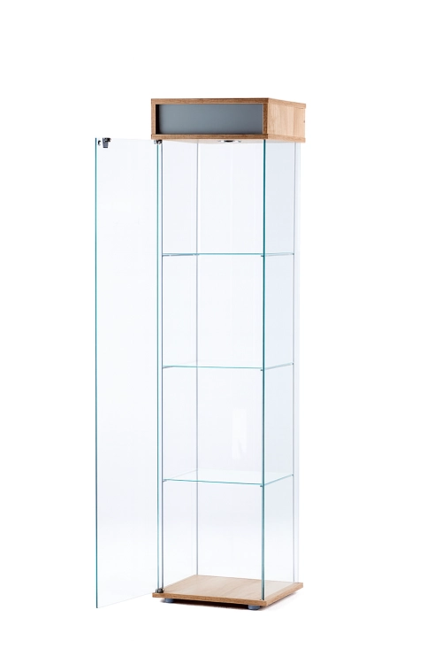 Witryna z podświetlanym logo NEVADA